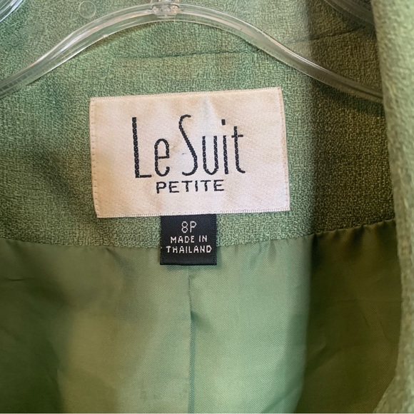 Green Women’s Two-Piece LeSuit Pant and Jacket combo with matching scarf - Picture 5 of 9